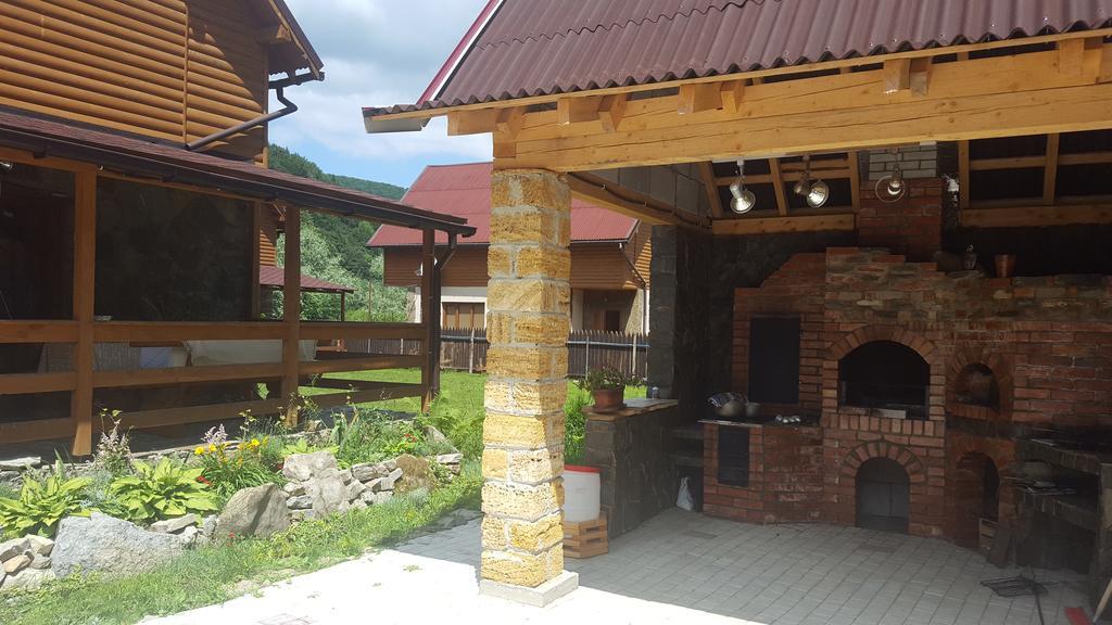 Guest House In Carpathians Myhowe Exterior foto