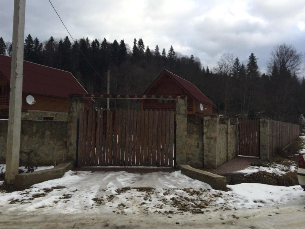 Guest House In Carpathians Myhowe Exterior foto